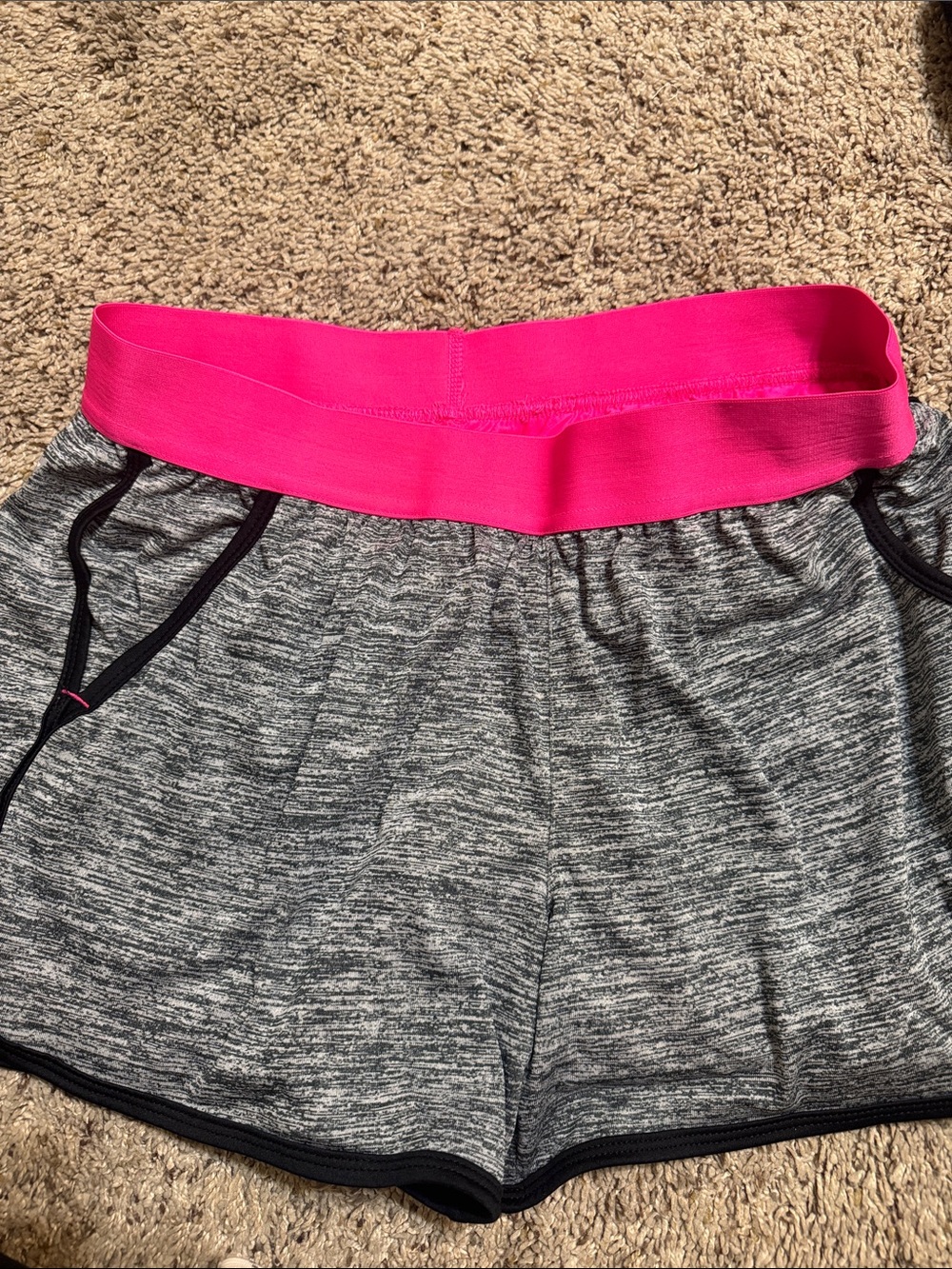 Danskin Gray Heather Shorts with Bright Pink Waistband size women’s medium